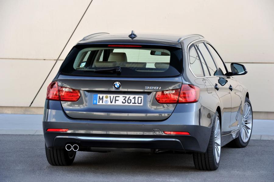  BMW 328i Touring Luxury 2012 года  (фото 89 из 200)